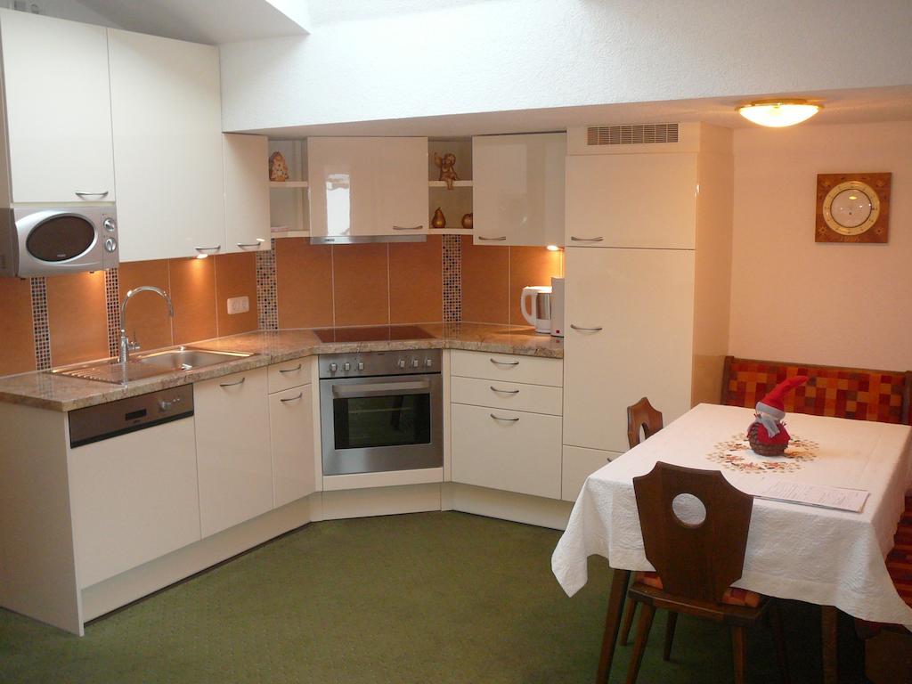Ferienwohnungen Kathrein ロイテ 部屋 写真